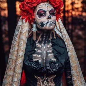 Meet your Posher, Annette